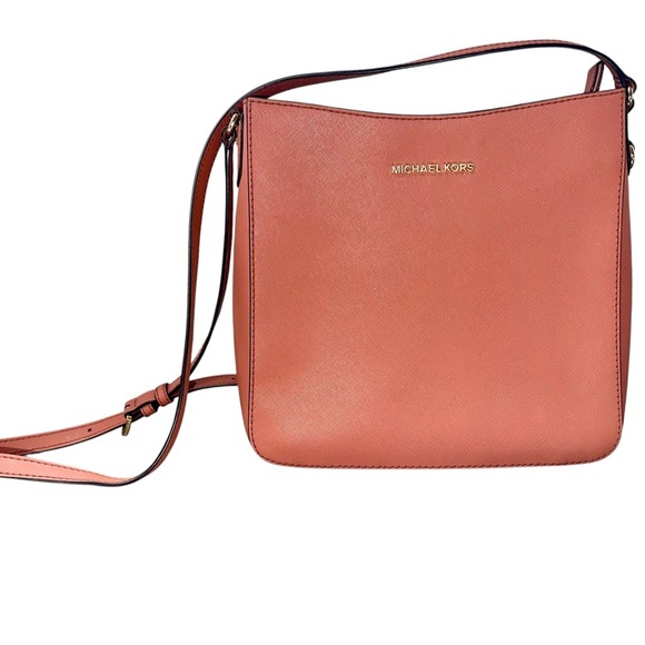 Jet Set Large Saffiano Leather Messenger Bag - Coral/Pink - Picture 2 of 10